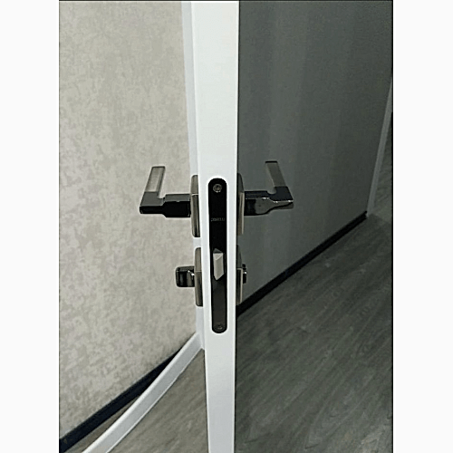 Дверь межкомнатная ПРАГА, винил (ст. матовое)